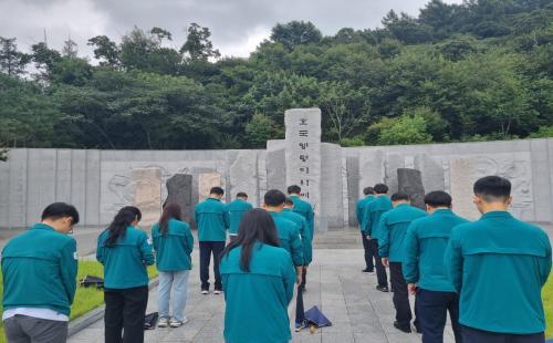 중부지방산림청, 공주 보훈공원 참배로 안보의식 다져